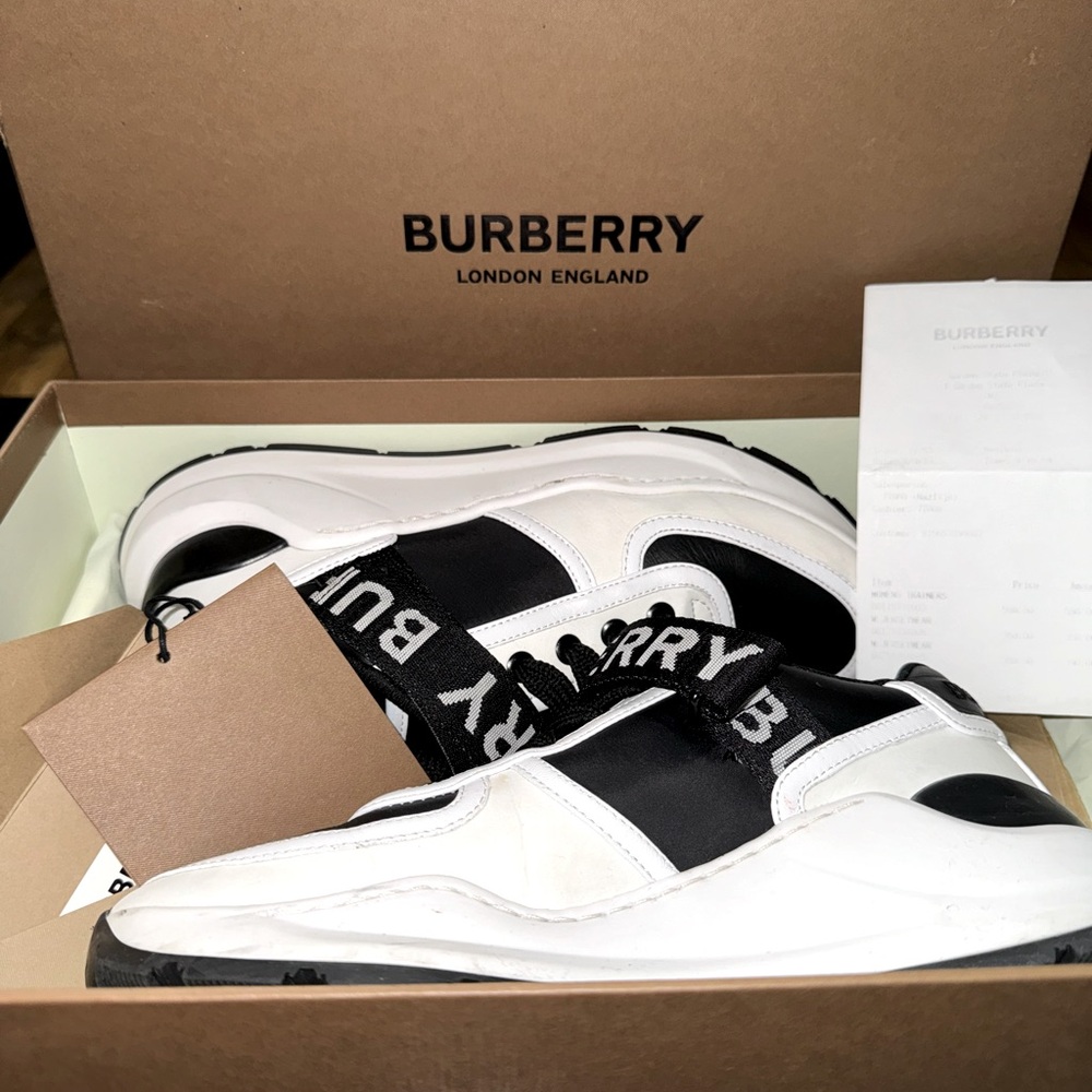 Burberry Unisex Leather Fashion Sneakers size: 5.5 or 6